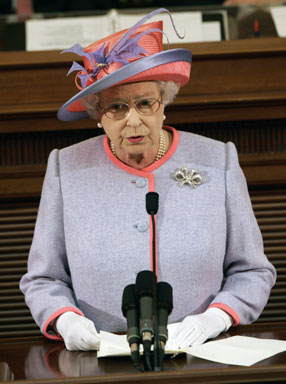 [queen+purple+pink+hat.jpg]