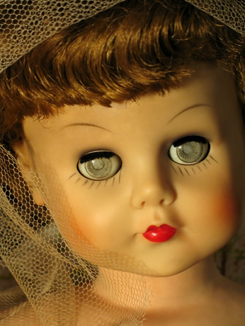 [LuckyOliver-35293-blog-antique_bride_doll.jpg]