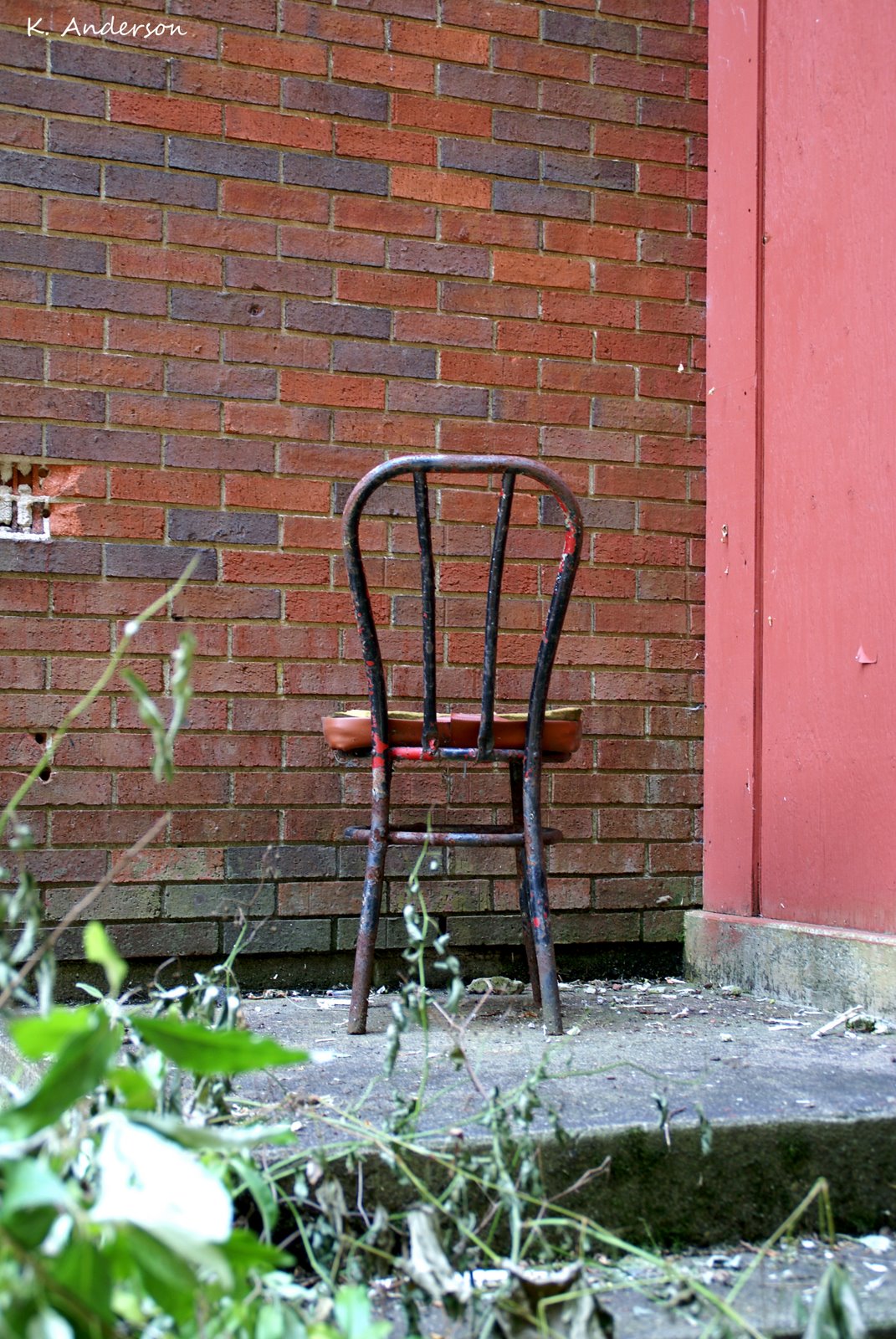 [chair+shot1.jpg]