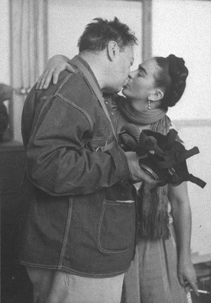 [Frida+Kahlo_06.jpg]