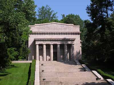 [abraham-lincoln-birthplace-national-historic-site-1.jpg]