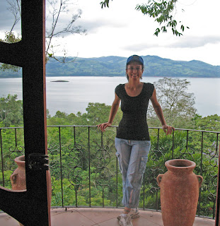 Erica Ridley in Costa Rica: Laguna Arenal en Nuevo Arenal
