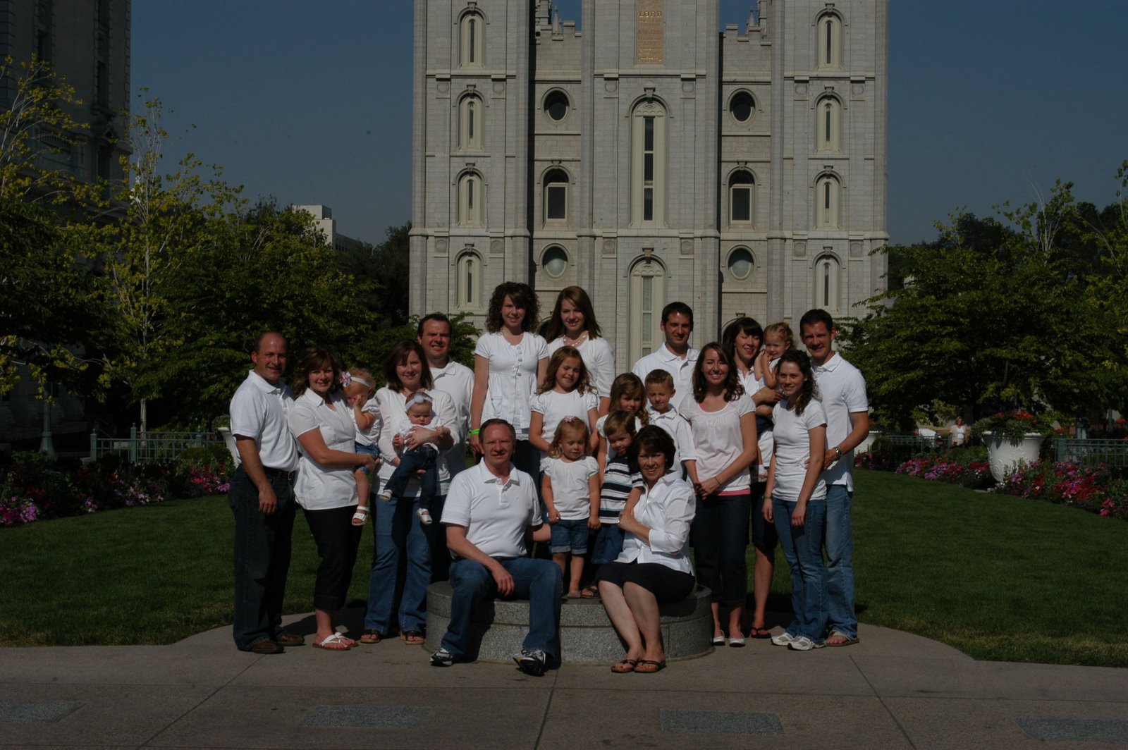 [whole+family+temple.jpg]