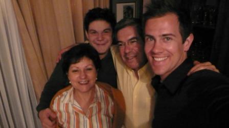 [Vargas+Family.JPG]