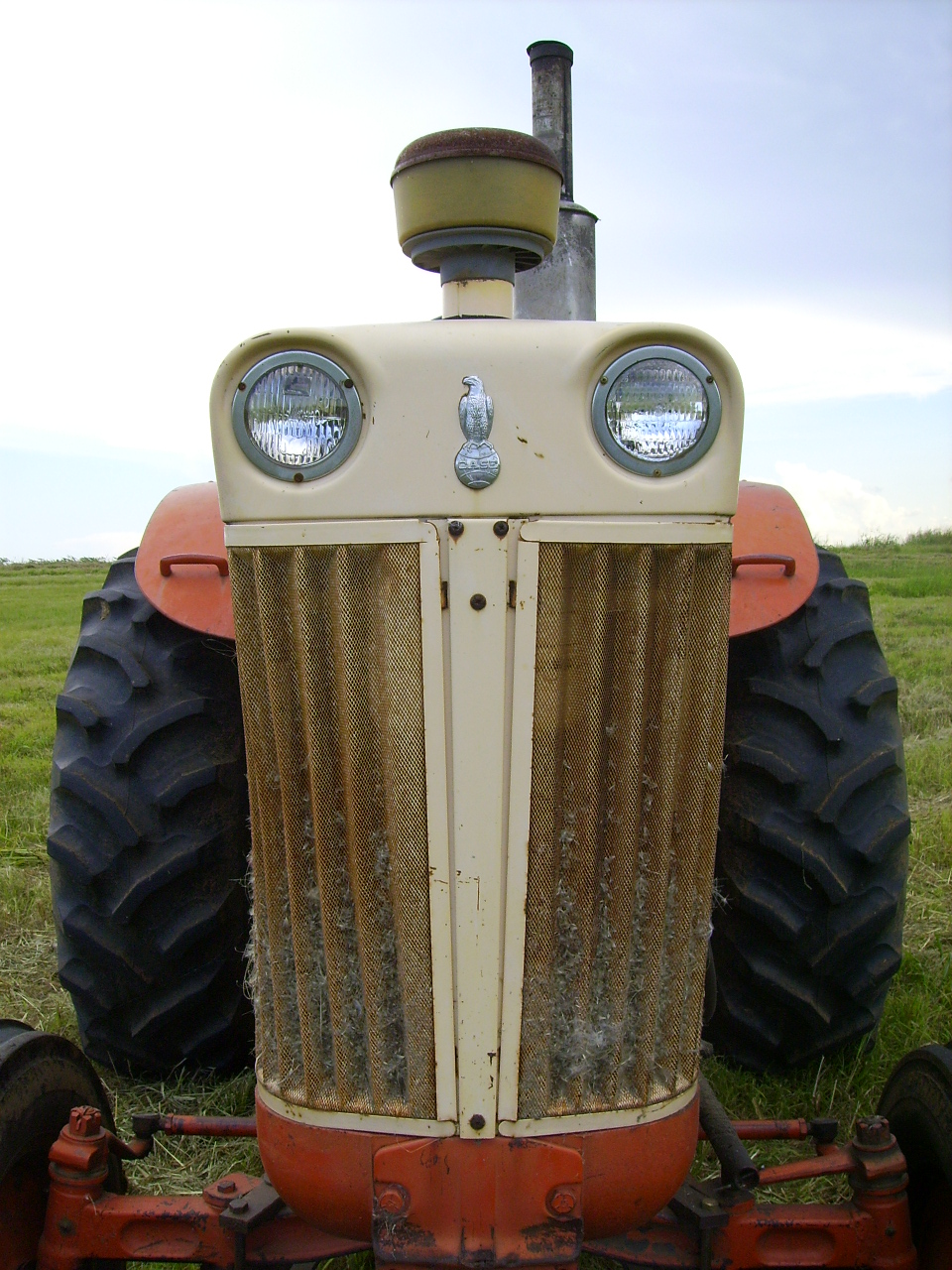 [Shelly's+Tractor+032.jpg]