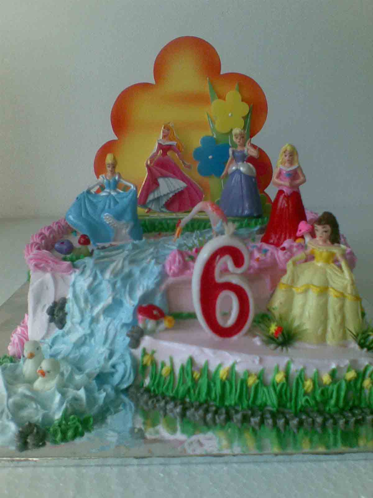 [Princess+Cake.jpg]