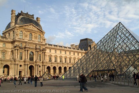 [Paris+-+Louvre.jpg]