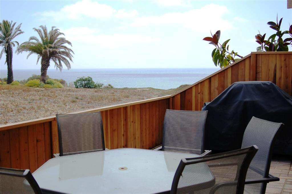 [Back+Patio+with+Ocean+View.jpg]