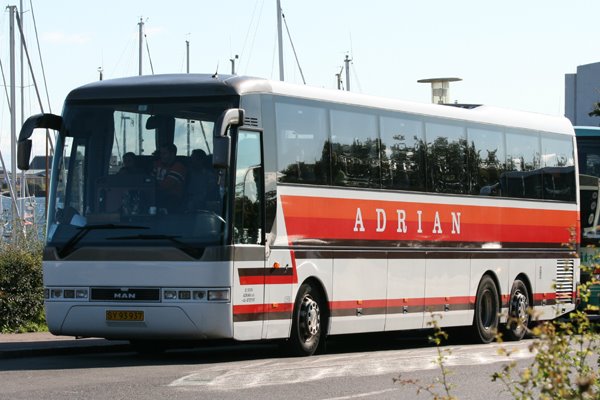 [Adrian+bus+DK+01b.jpg]