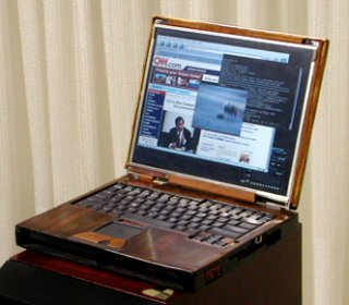 [wooden+laptop+01.jpg]