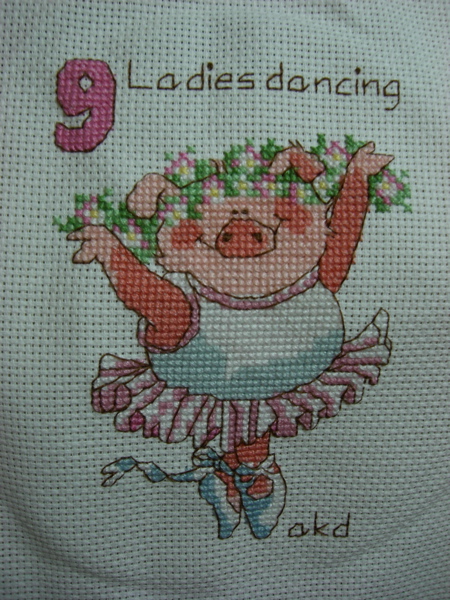 [9+Ladies+Dancing.JPG]