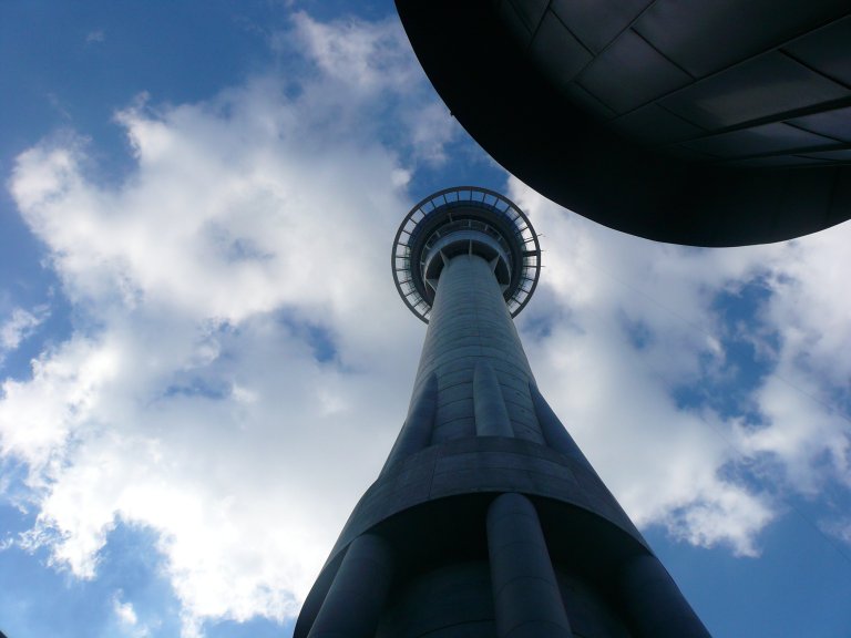 [Sky+Tower+Auckland+4-11-08.jpg]