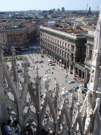 [Milan+cathedral14,+Italy_April08.jpg]