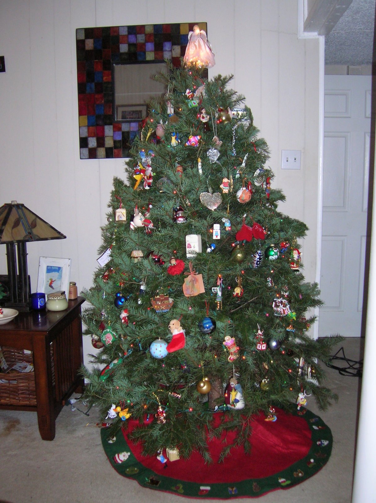 [Christmas+Tree+2007+011.jpg]