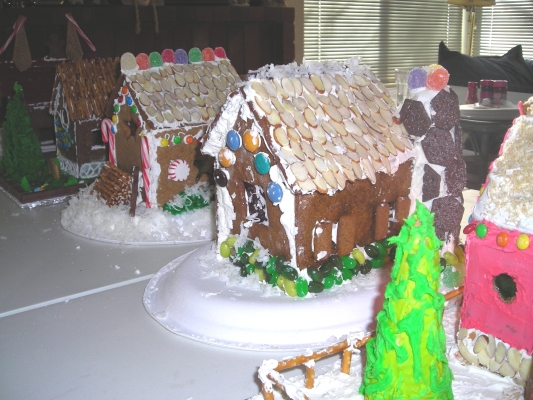 [gingerbread_party54.jpg]