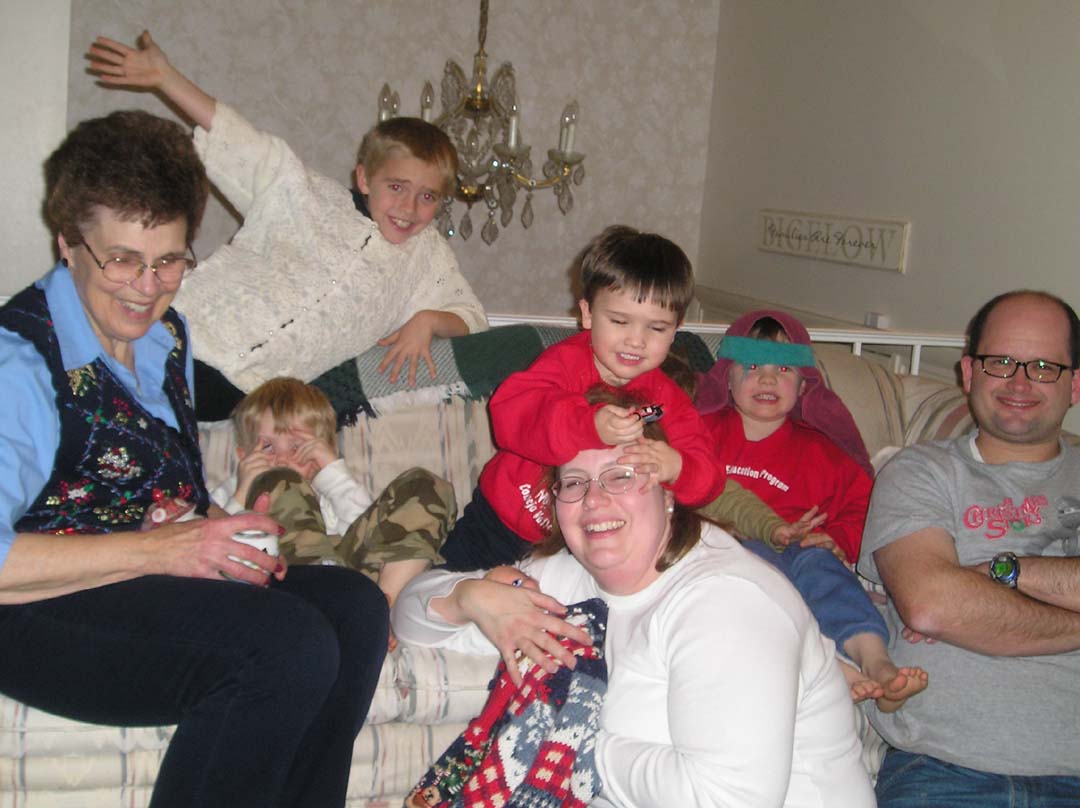 [Christmas+Eve+Nativity+Grandma,+Kimball,+Ben,+Charlotte,+Paul+&+Nathan+.jpg]