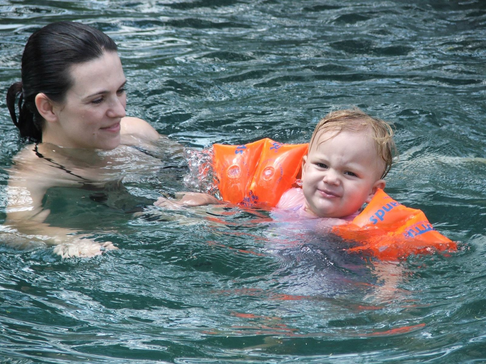 [Layken+and+Mommy+swimming.jpg]