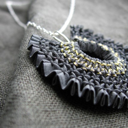 [tinctory+graphite+necklace+UK.jpg]