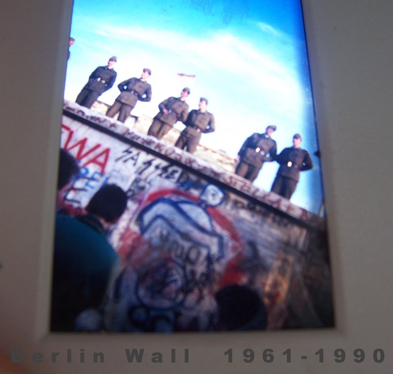 [Tempo+Muro+de+Berlin.jpg]