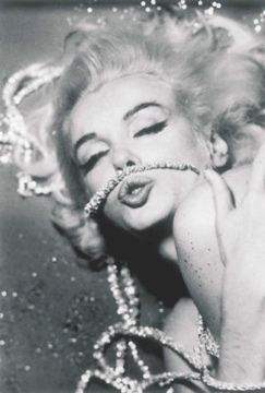 [Marilyn+Monroe+-+copyright+Bert+Stern+-+de+la+collection+de+Mr++et+Mme+Constantiner+New+York.jpg]