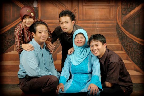 [family+photograph.JPG]