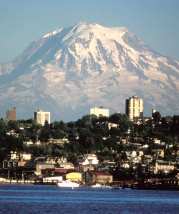 [800px-Mount_Rainier_over_Tacoma.jpg]