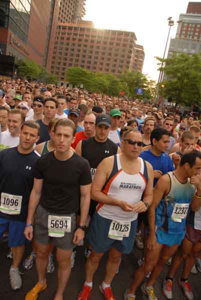 [2007-05-22-Wall+Street+Run+Starting+Line.jpg]
