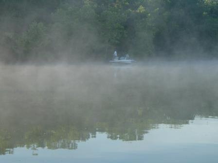 [fishermen+fog+2.bmp]
