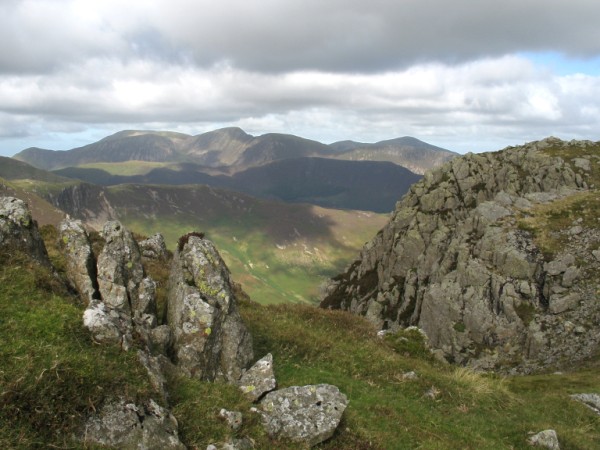 [IMG_0064+-+View+towards+Grasmoor+Crag+Hill+and+Grisdale+Pike.jpg]