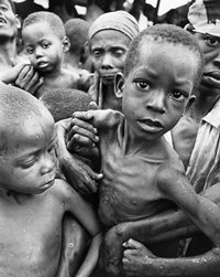 [africa_poverty_2.jpg]