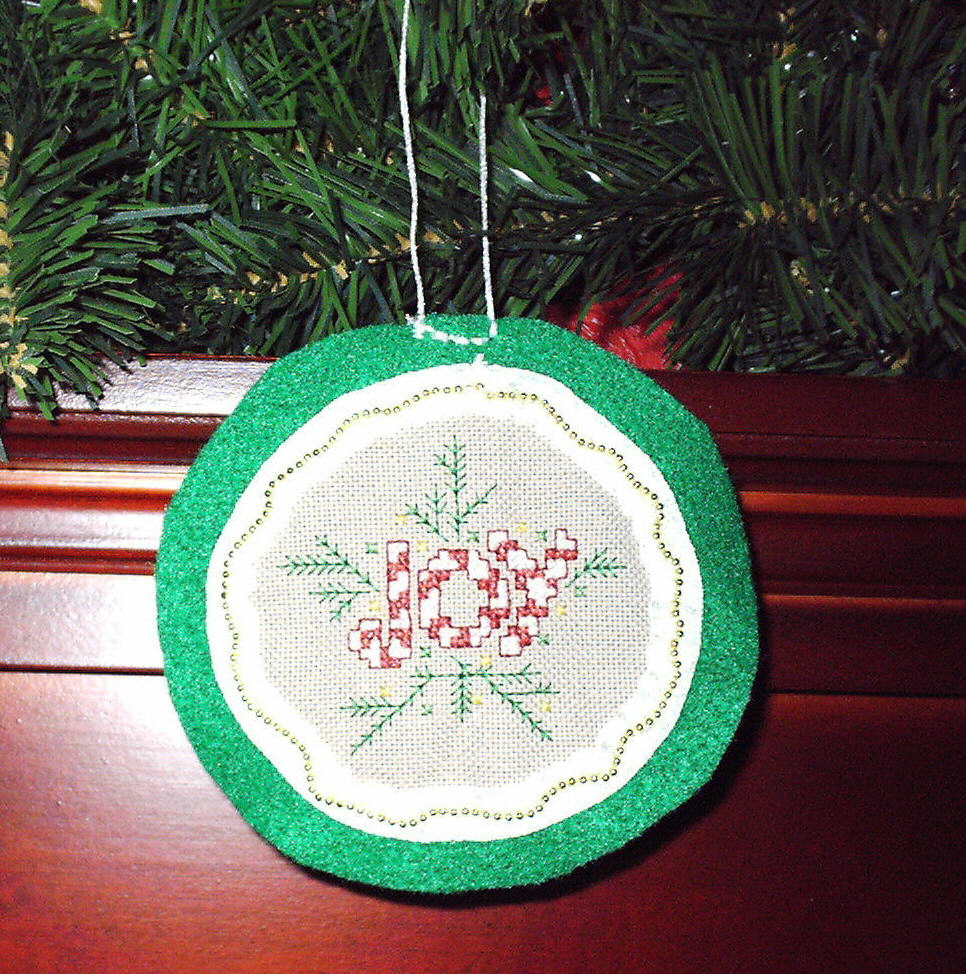 [Ornament+from+Tina.jpg]
