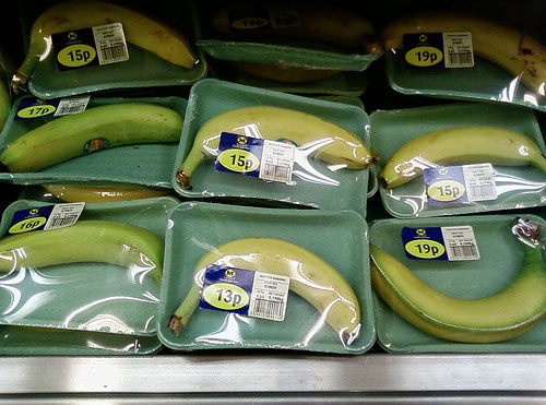 [20080701-individual-wrapped-bananas.jpg]