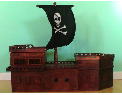 [pirate-ship-toy-box.png]