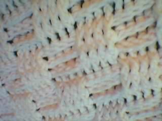 [Pink+crochet+prem+baby+blanket+basket+stitch+close+up.JPG]
