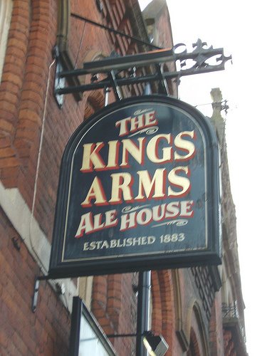 [King's+Arms+pub+sign.jpg]
