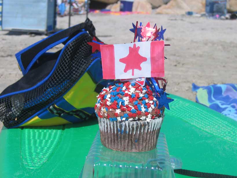[cupcake_beach.jpg]