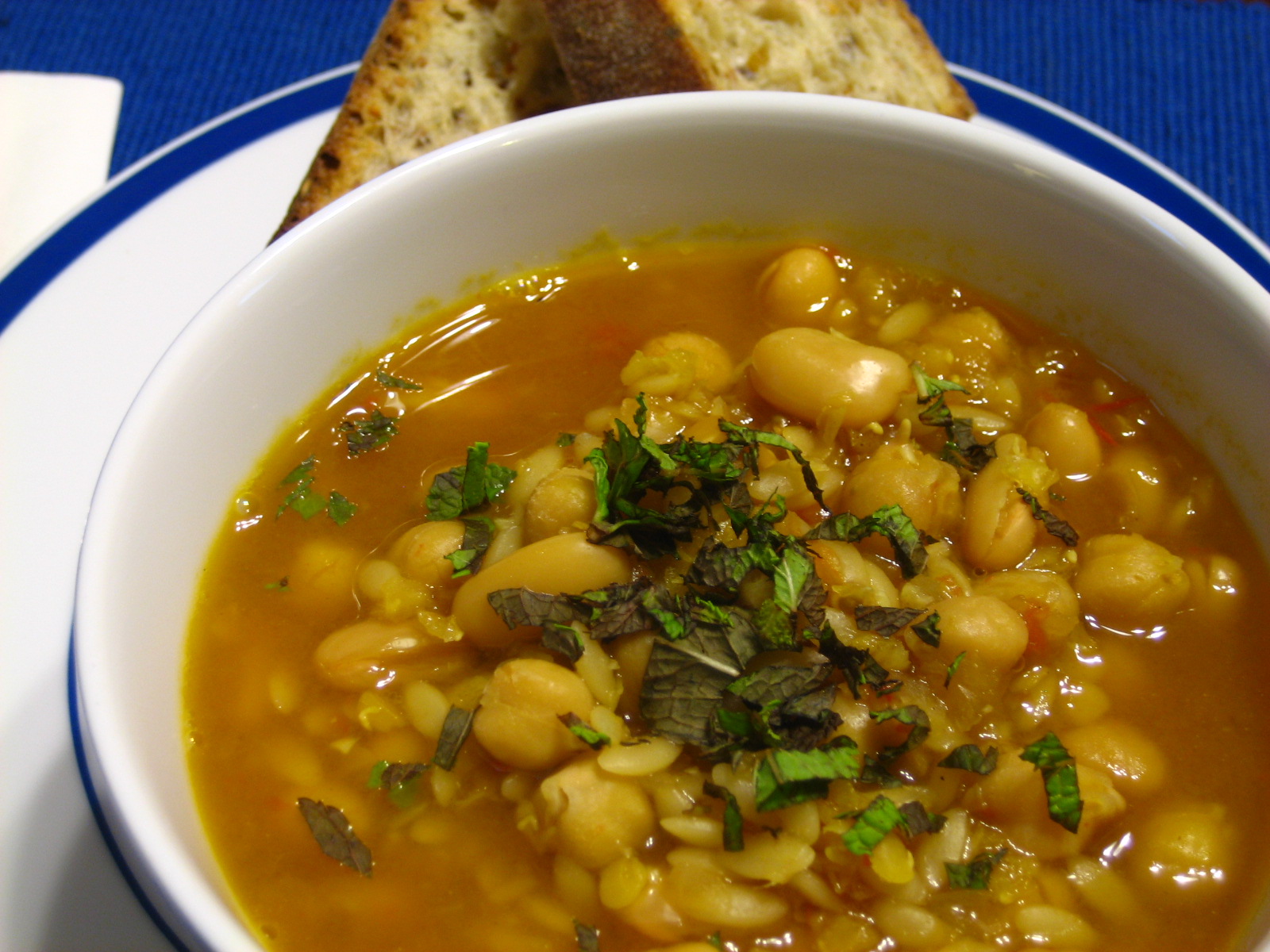 [moroccan+chickpea+&+lentil+soup.JPG]