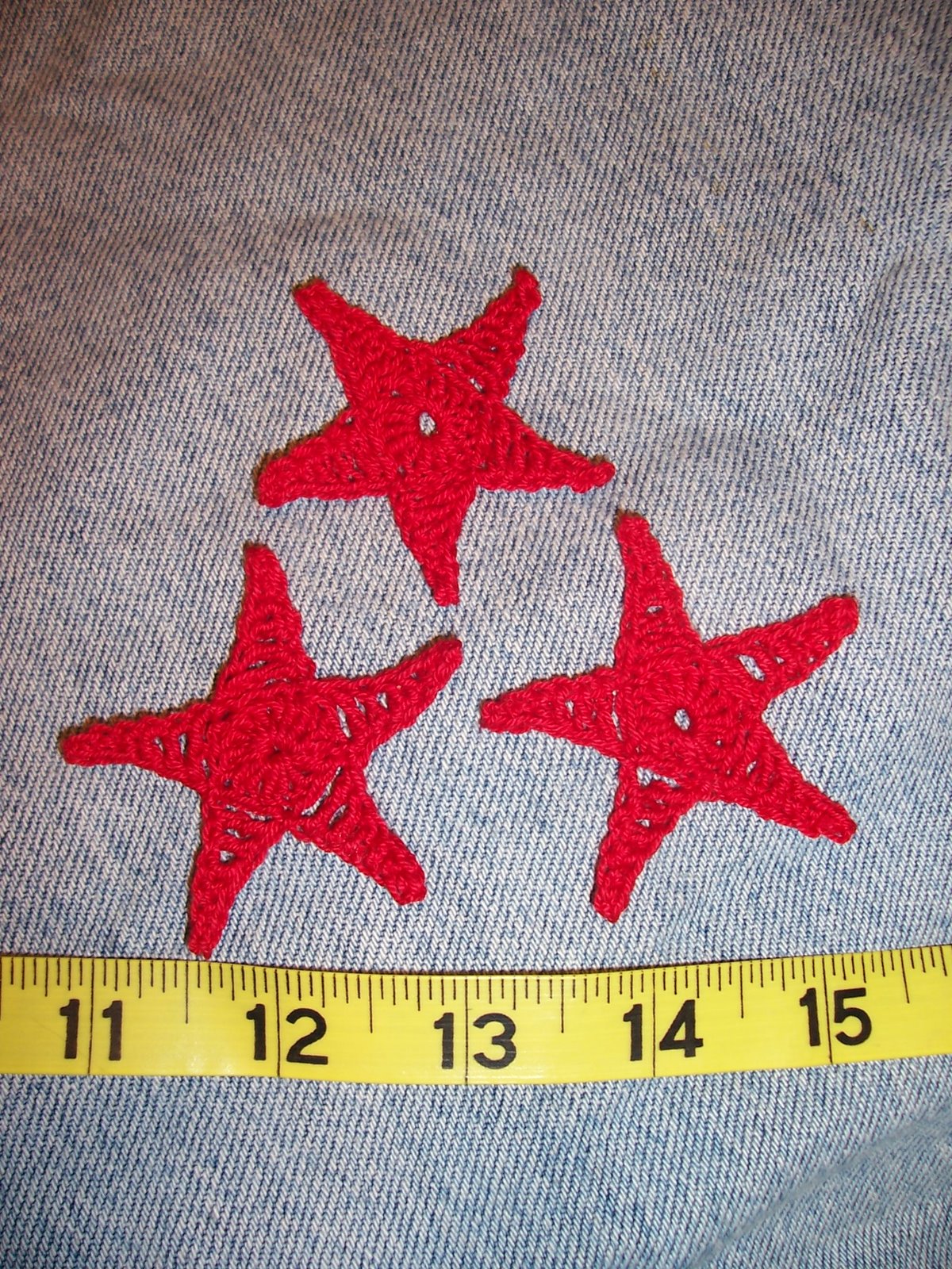 [crochet_star_aplique_red_2.JPG]