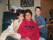Aunt Judy, Shelbi, and Taylor