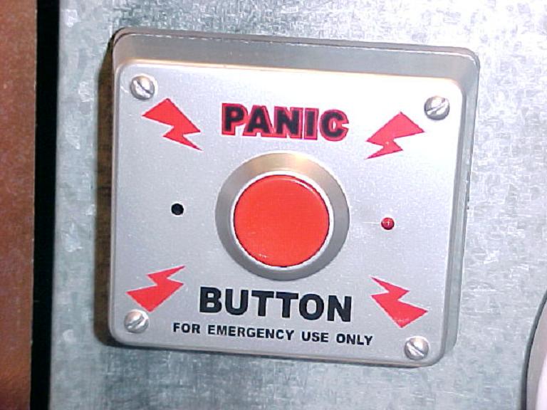 [panic_button2.JPG]