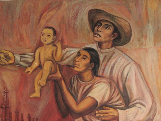 [Zulce+mural-campesino+family.JPG]
