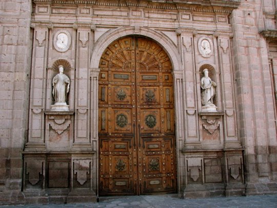 [Cathedral+door.JPG]