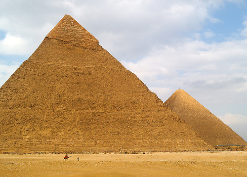 [Khufu+pyramid+1.jpg]