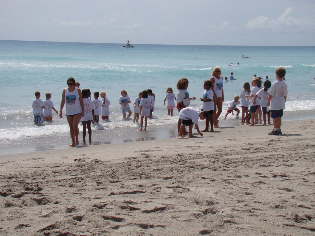 [Florida+2008+Kids+on+Beach.jpg]