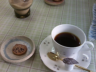喫茶ポプリンのクッキーとコーヒー