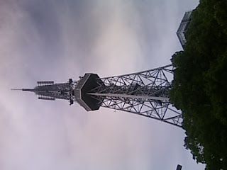 テレビ塔ヨコ