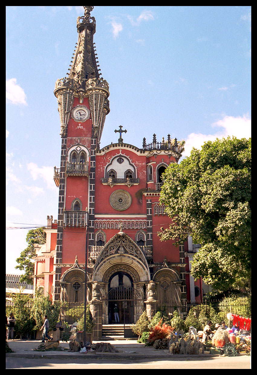 [Iglesia+de+Yurrita+Ciudad+de+Guatemala.jpg]