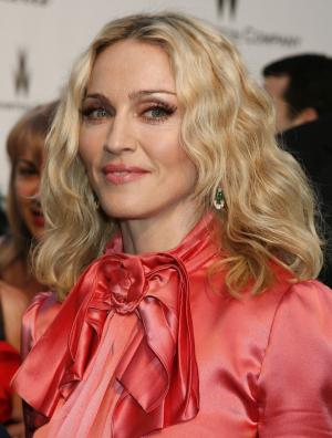 [Report_Madonna_talking_to_divorce_lawyer.jpg]