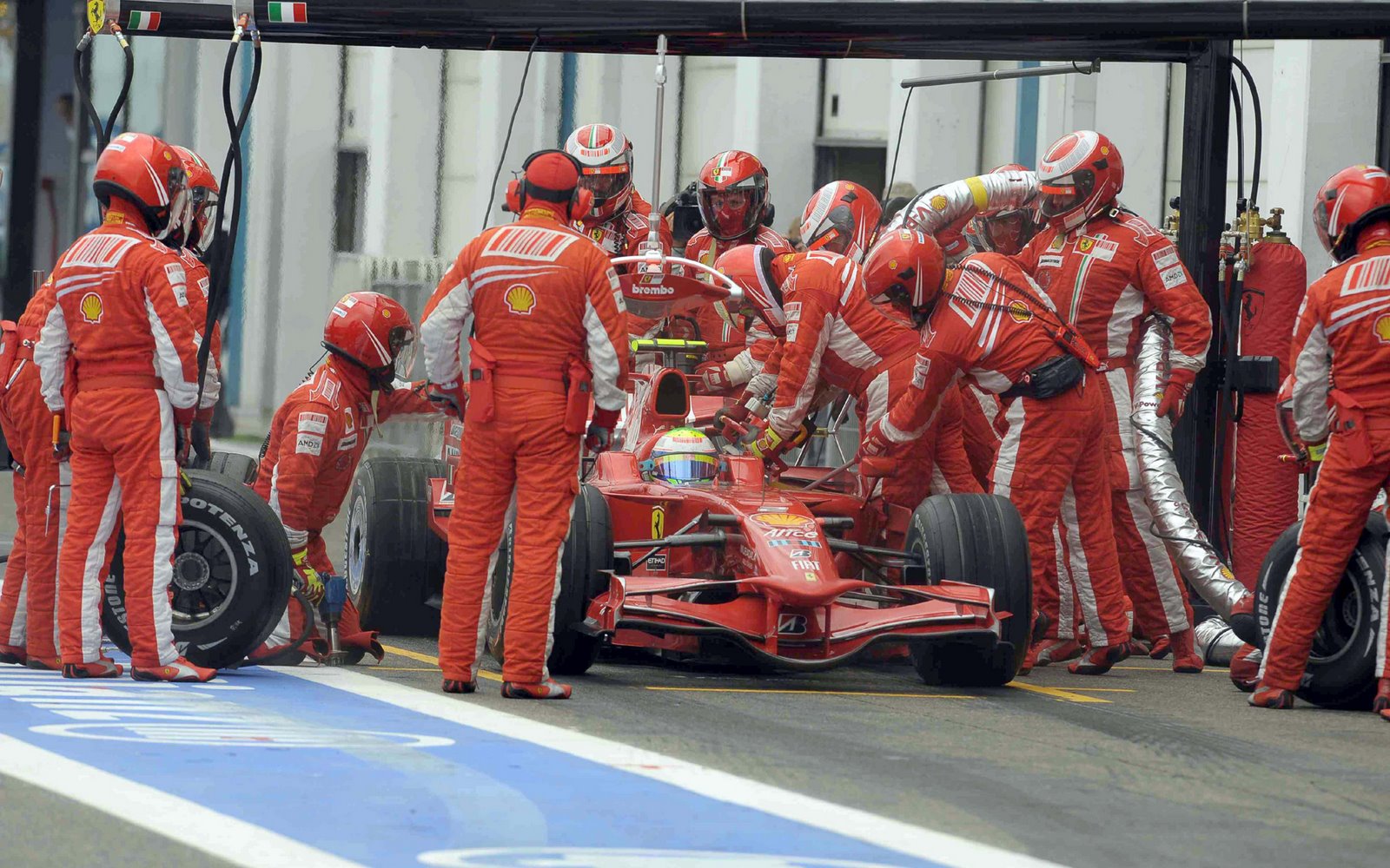 [Filipe+Massa+Ferrari+Sunday+Race+in+France+Magny+Cours,+F1+2008+80.jpg]
