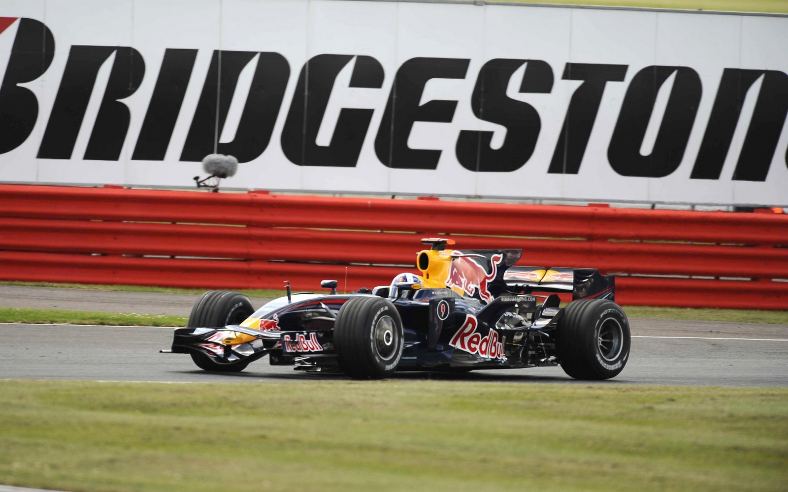 [Red+Bull+Mark+Webber+British+Grand+Prix,+Silverstone+Friday+Free+Practise+1.jpg]